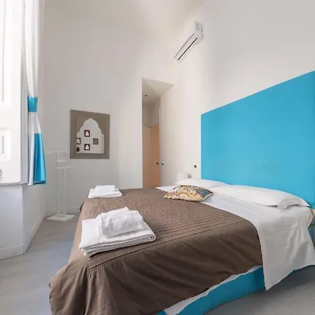 לינה וארוחת בוקר Neapolis Bellini