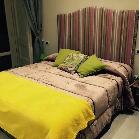 فندق مبيت وإفطار Neapolis Bellini نابولي