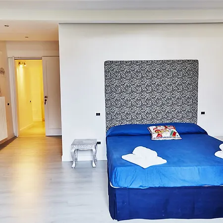 Neapolis Bellini فندق مبيت وإفطار نابولي