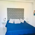 Neapolis Bellini Oda ve Kahvaltı