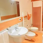 Oda ve Kahvaltı Neapolis Bellini 4*