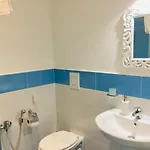 Oda ve Kahvaltı Neapolis Bellini 4*