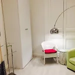 Neapolis Bellini Oda ve Kahvaltı Napoli
