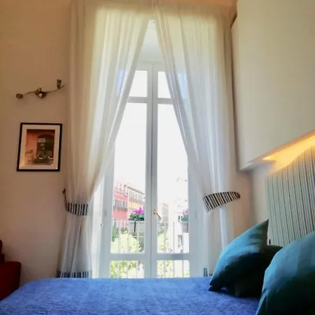 Bed and Breakfast Neapolis Bellini Νάπολη