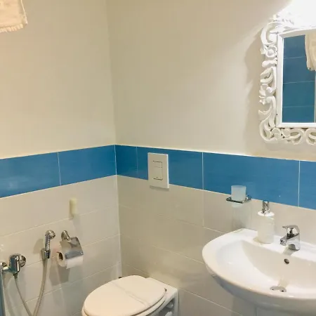 Nocleg ze śniadaniem Neapolis Bellini 3*